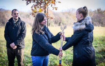 1538 fával gazdagodott az emlékerdő